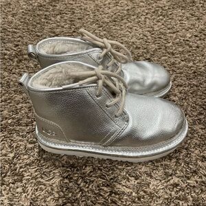 UGG Neumel metallic silver boots size 2 kids
